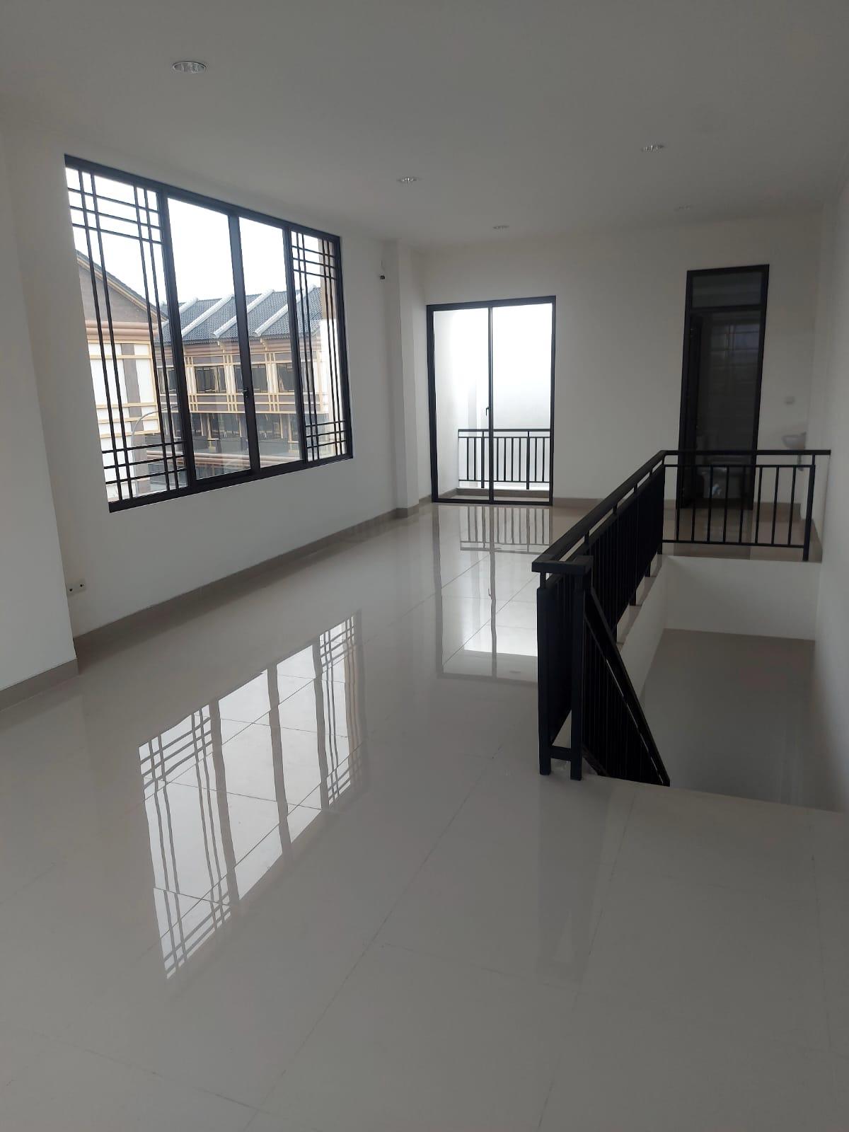Sewa Ruko 3 lantai di Green Lake City Tangerang Banten GN - Foto 4
