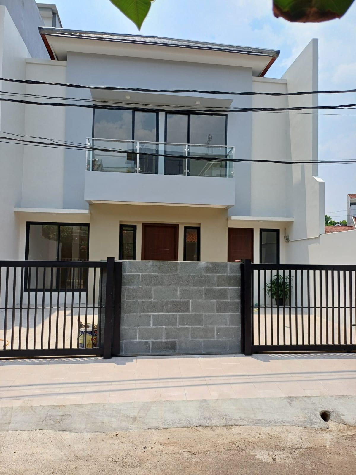Dijual rumah di Titihan Bintaro Tangeran Selatan