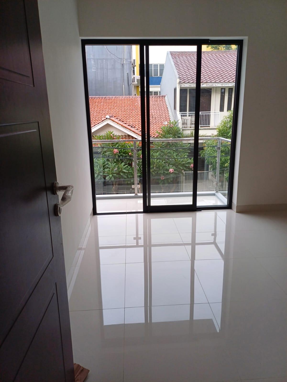 Dijual rumah di Titihan Bintaro Tangeran Selatan - Foto 5