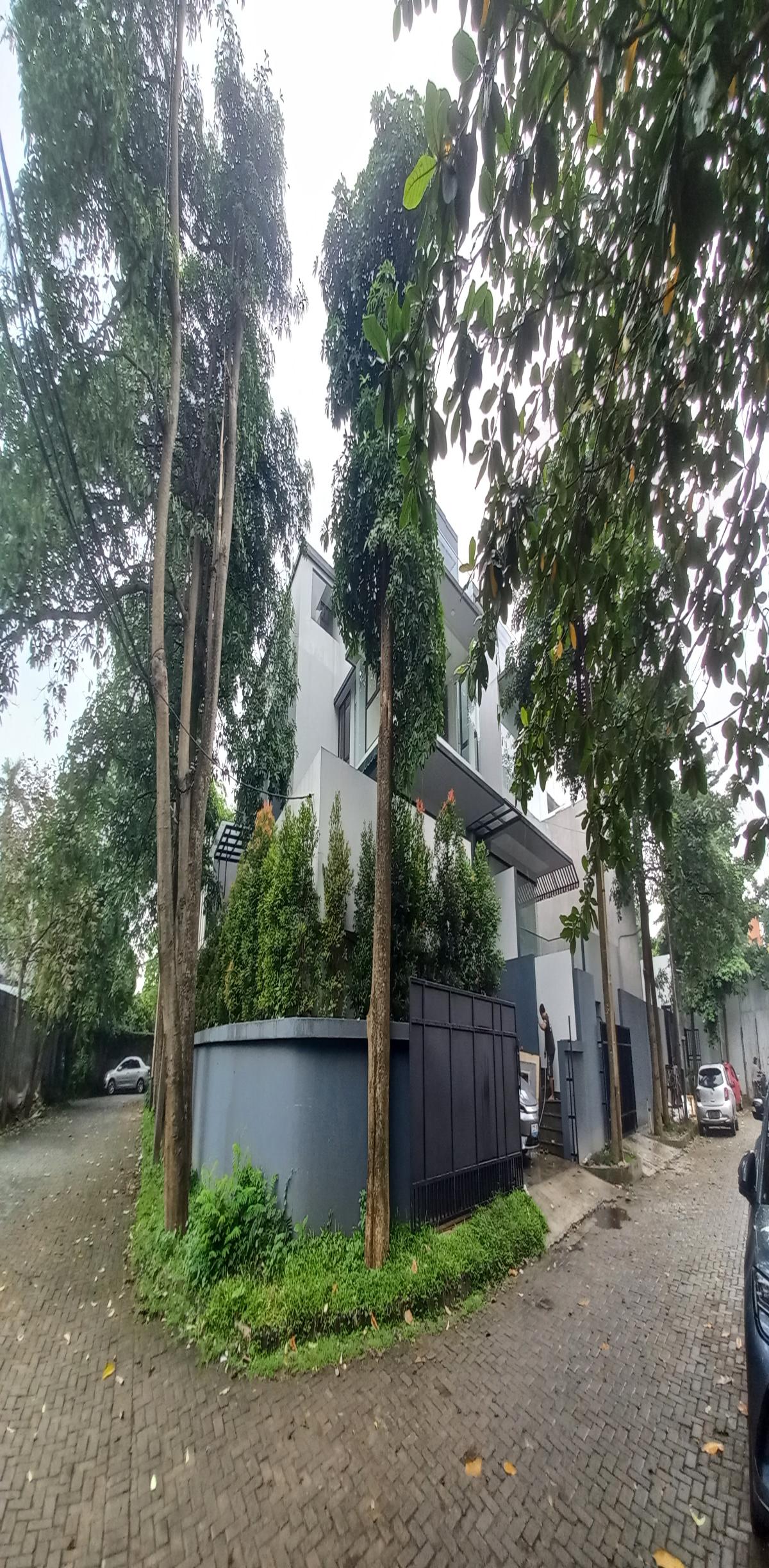 Dijual rumah mewah ada kolam renang di Kemang Jakarta Selatan - Foto 2