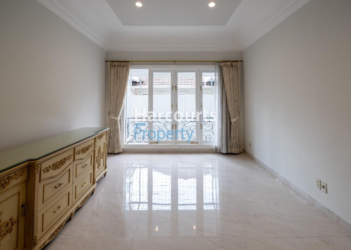 Rumah Bagus dan Modern Lingkungan Nyaman dan Tenang Di Alam Asri, Pondok Indah - Foto 5