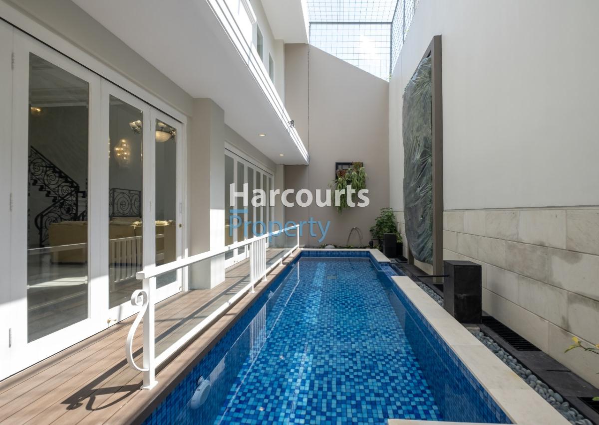 Rumah Bagus dan Modern Lingkungan Nyaman dan Tenang Di Alam Asri, Pondok Indah - Foto 7