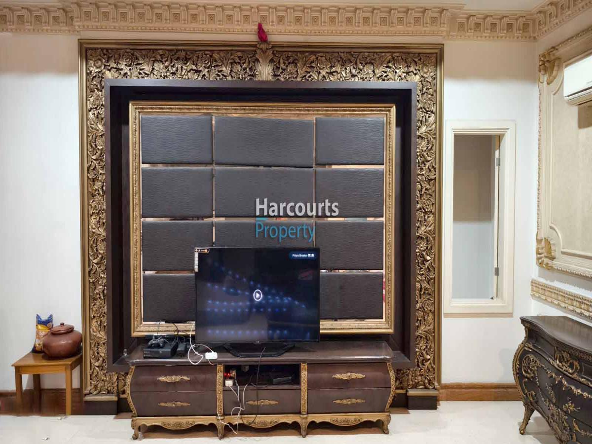 Rumah Mewah with Marmer Turkey Dalam Komplek One Gate System di Taman Palem  Lestari, Jakarta Barat - Foto 4