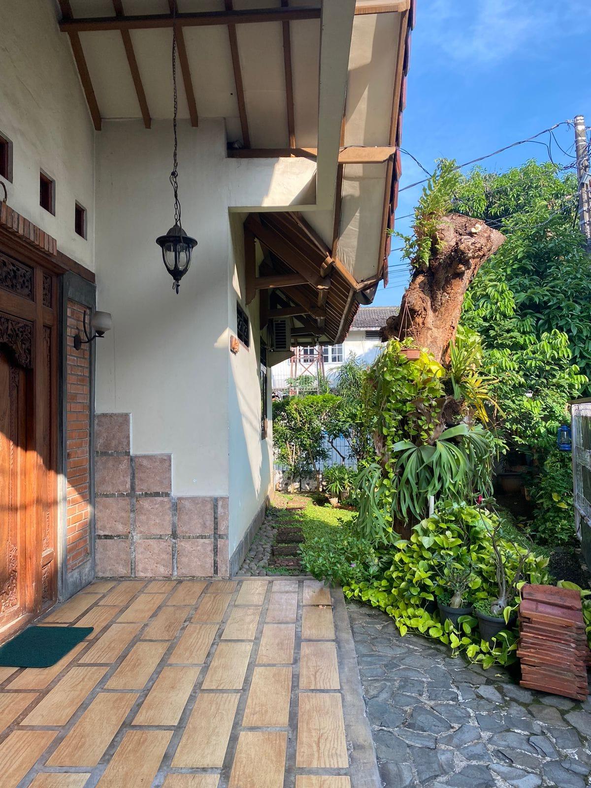 Dijual Cepat Rumah 2 Lantai Siap Huni di Kavling DKI JAKTIM