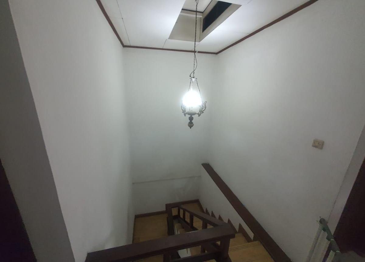 Dijual Cepat Rumah 2 Lantai Siap Huni di Kavling DKI JAKTIM - Foto 13