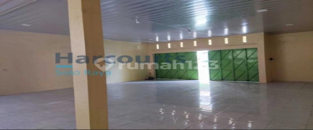 Disewakan Ruko 1 Lantai Habis Renov Seperti Baru Di Pinggir Jalan Raya Utama Di Palur, Solo - Foto 2
