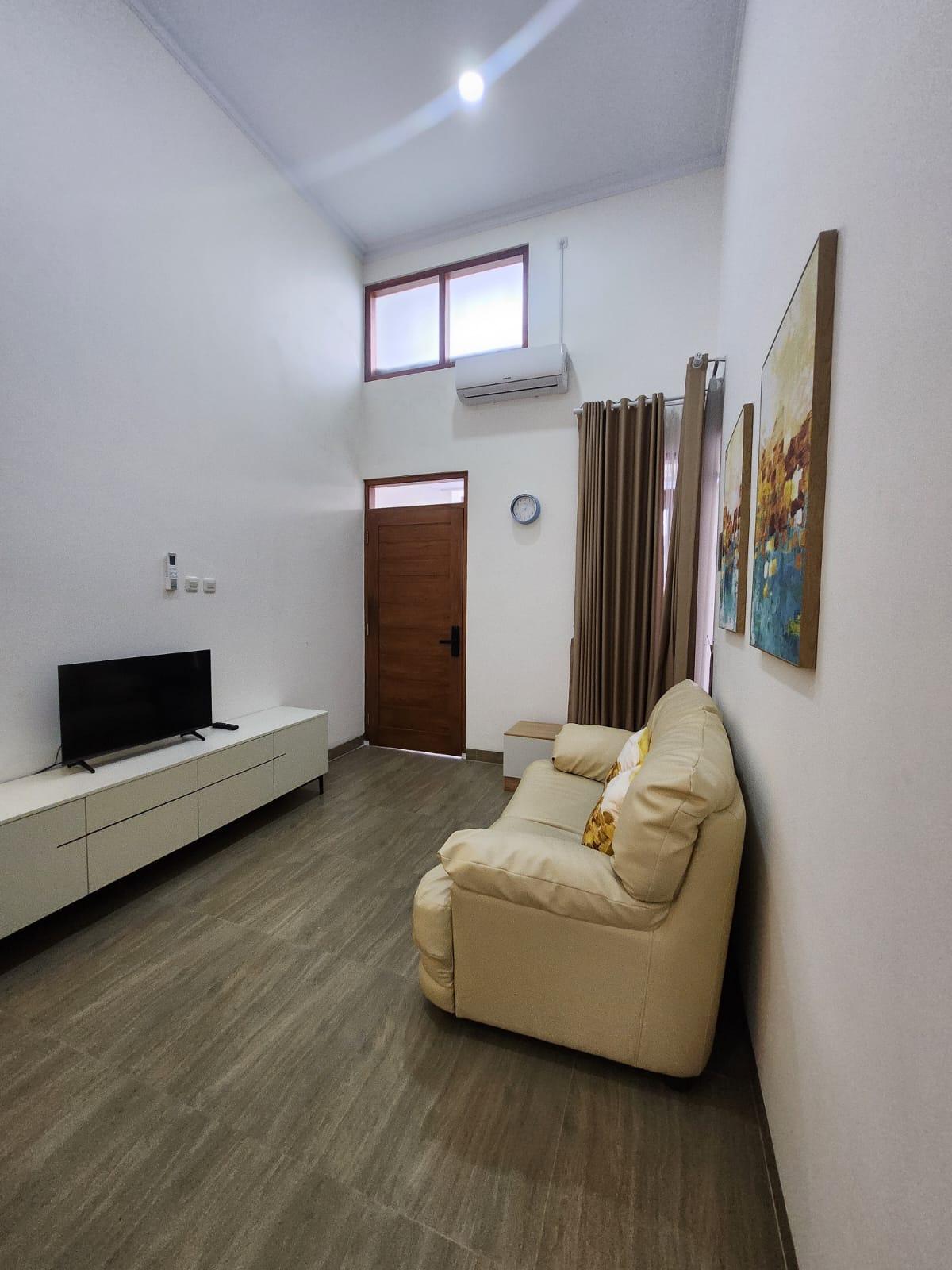 Disewakan Rumah Baru Minimalis Siap Pakai di Perumahan Cluster Dekat Solo Baru - Foto 2