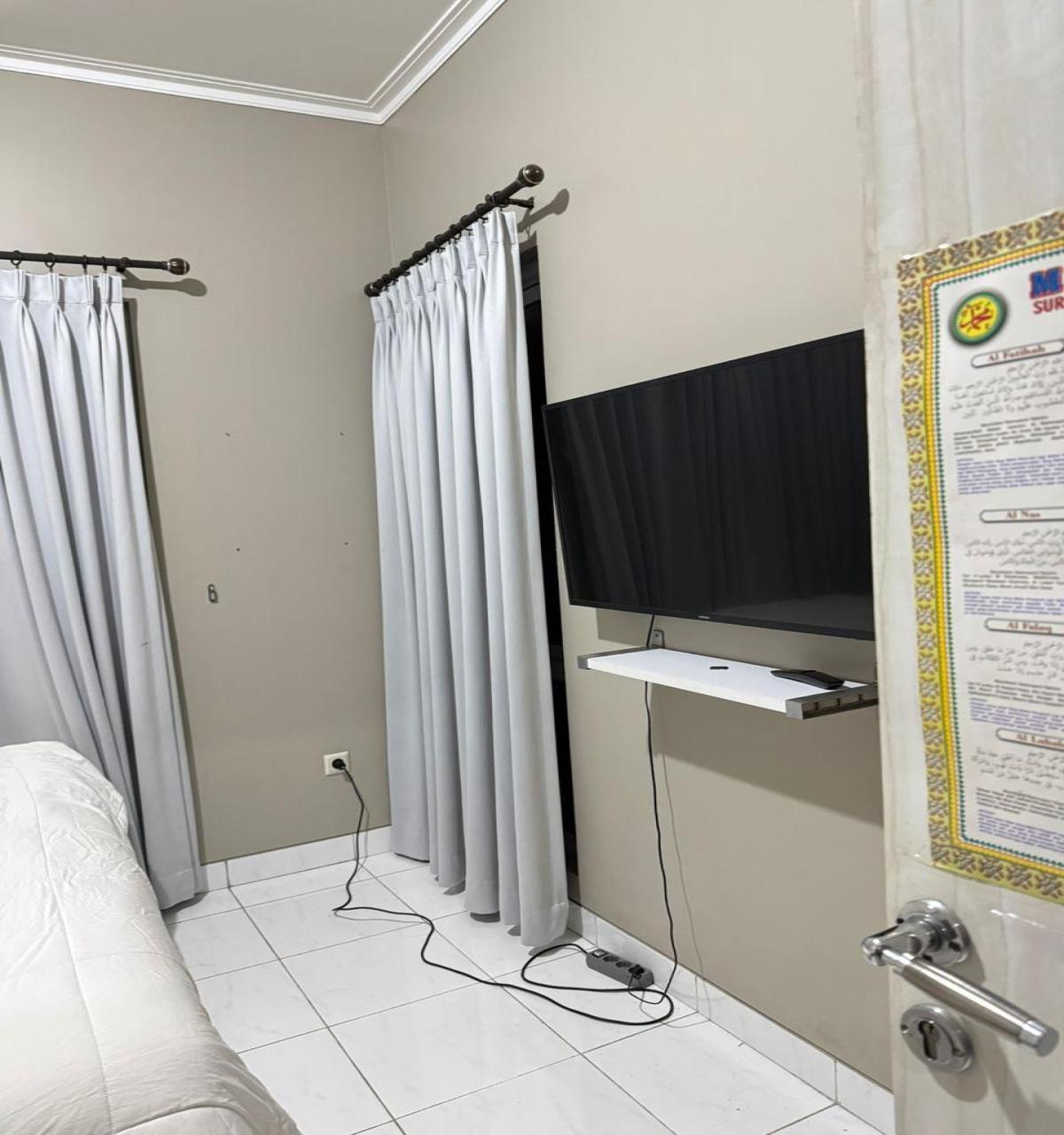 Dijual Rumah di Cluster Bellevue SF5 – Kota Wisata Cibubur | Siap Huni, Lokasi Strategis - Foto 10