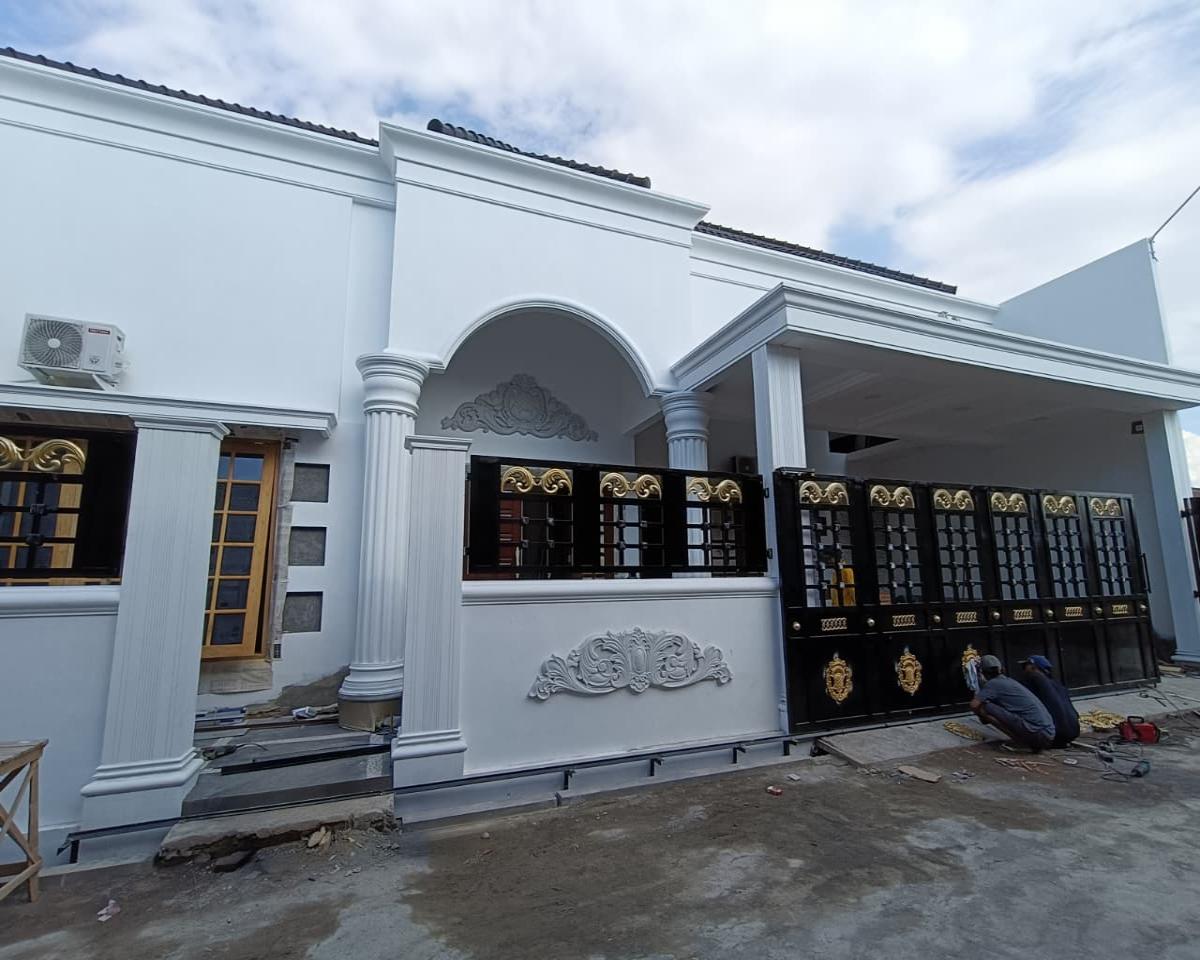 Dijual Rumah Bagus Baru Gress 1½ Lantai, Lokasi di Gentan Raya, Solo