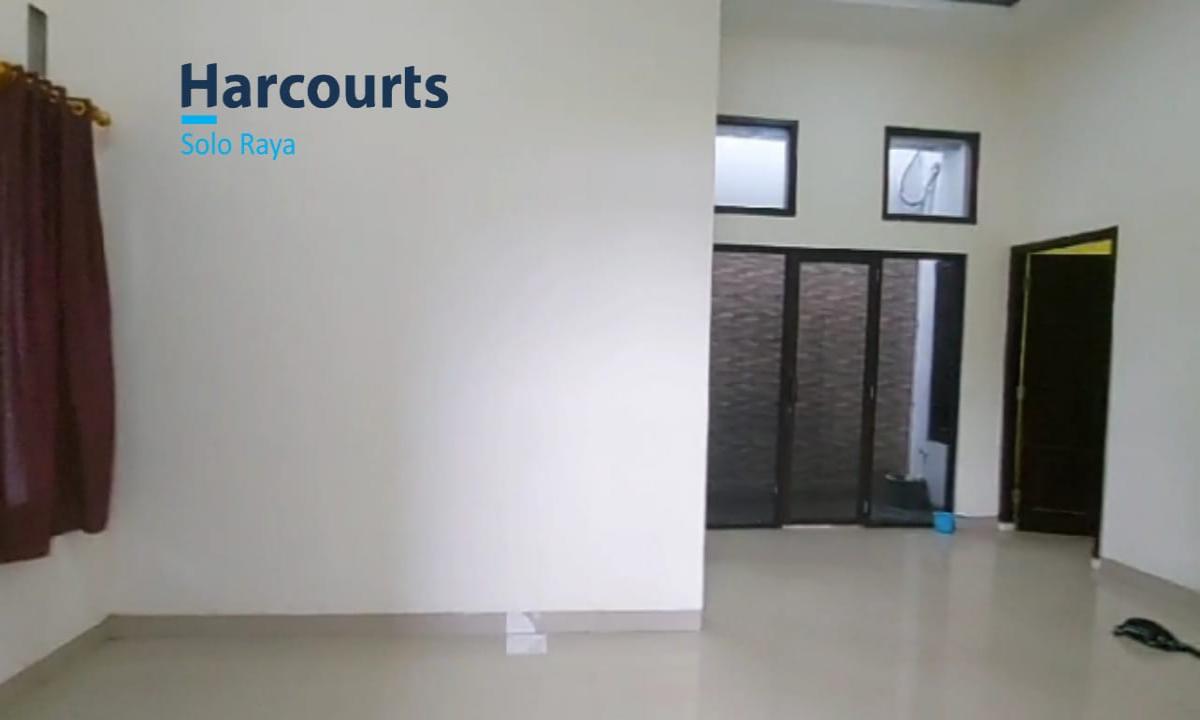 Dijual Rumah 1,5 Lantai Siap Huni di Cluster di Gumpang, Kartasura - Foto 3