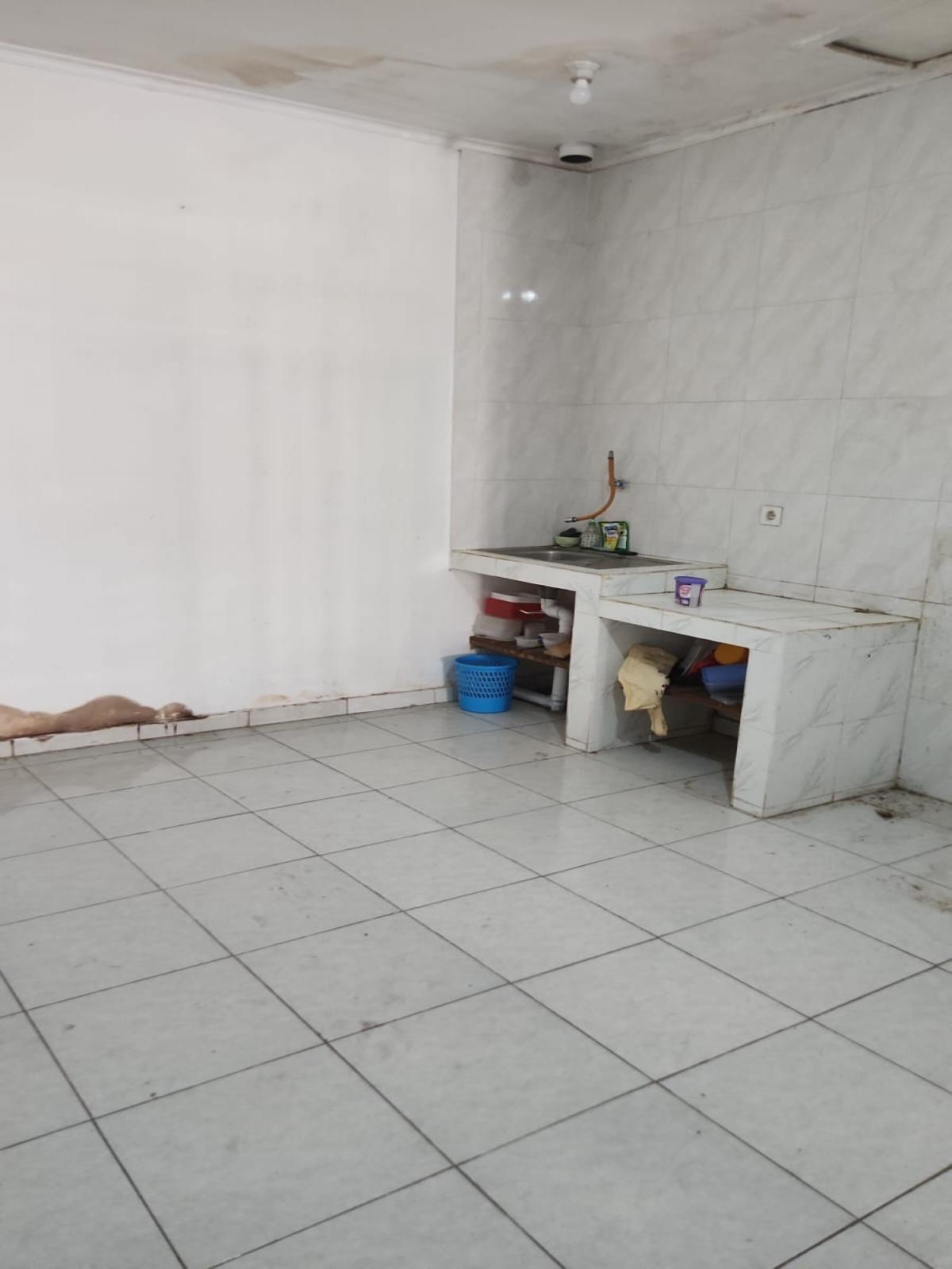 Turun Harga! Rumah Full Furnished 2 Lantai di Taman Mediterania Bogor, Harga Nego! - Foto 3