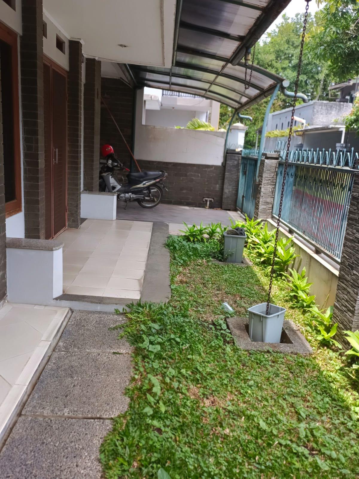 Dijual Rumah Full Furnished di Turangga Bandung, Cocok untuk Tempat Tinggal atau Guesthouse - Foto 2
