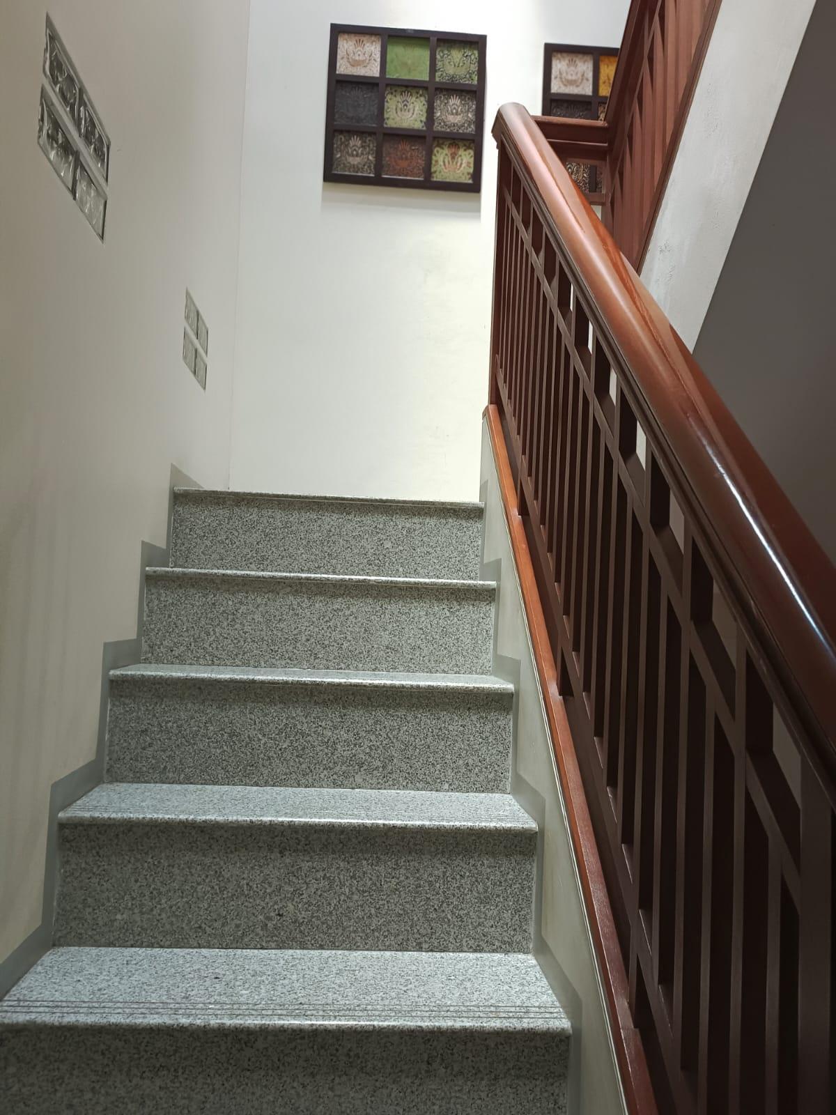 Dijual Rumah Full Furnished di Turangga Bandung, Cocok untuk Tempat Tinggal atau Guesthouse - Foto 6