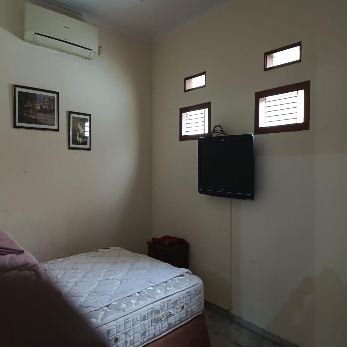 Dijual Rumah Full Furnished di Turangga Bandung, Cocok untuk Tempat Tinggal atau Guesthouse - Foto 9