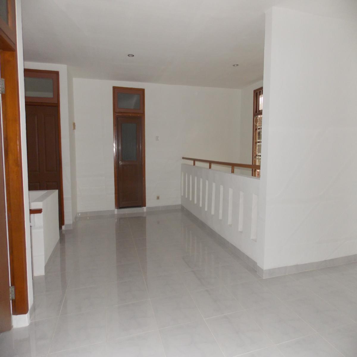 Dijual rumah di Riverpark Bintaro Jaya Tangerang Selatan - Foto 10