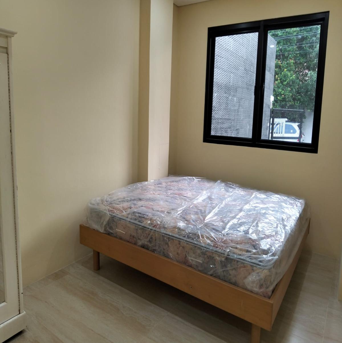 Rumah Luas! Cantik dan Asri di Cluster Anggrek Loka Graha Raya - Foto 11