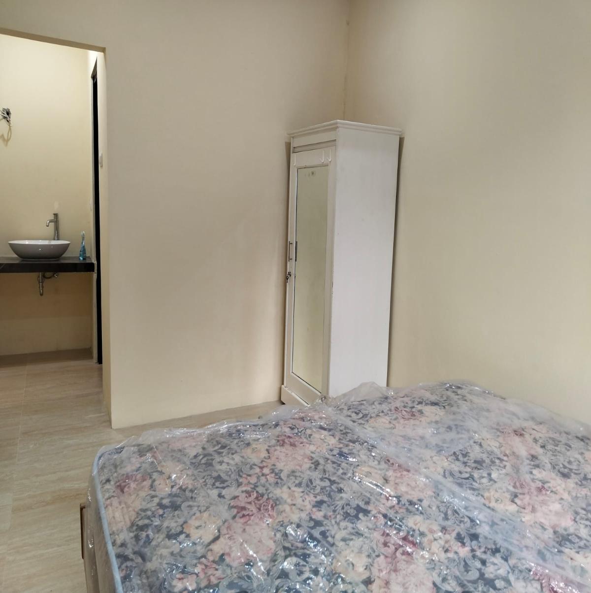 Rumah Luas! Cantik dan Asri di Cluster Anggrek Loka Graha Raya - Foto 12