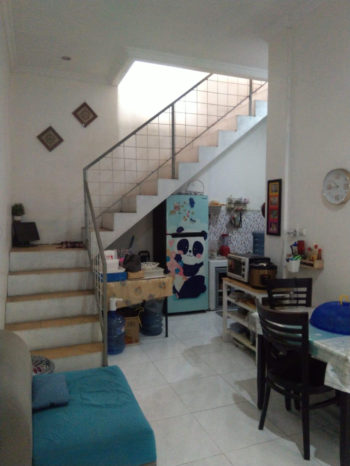 Rumah Minimalis Satu Setengah Lantai di Duta Bintaro Cluster Tampak Siring - Foto 7