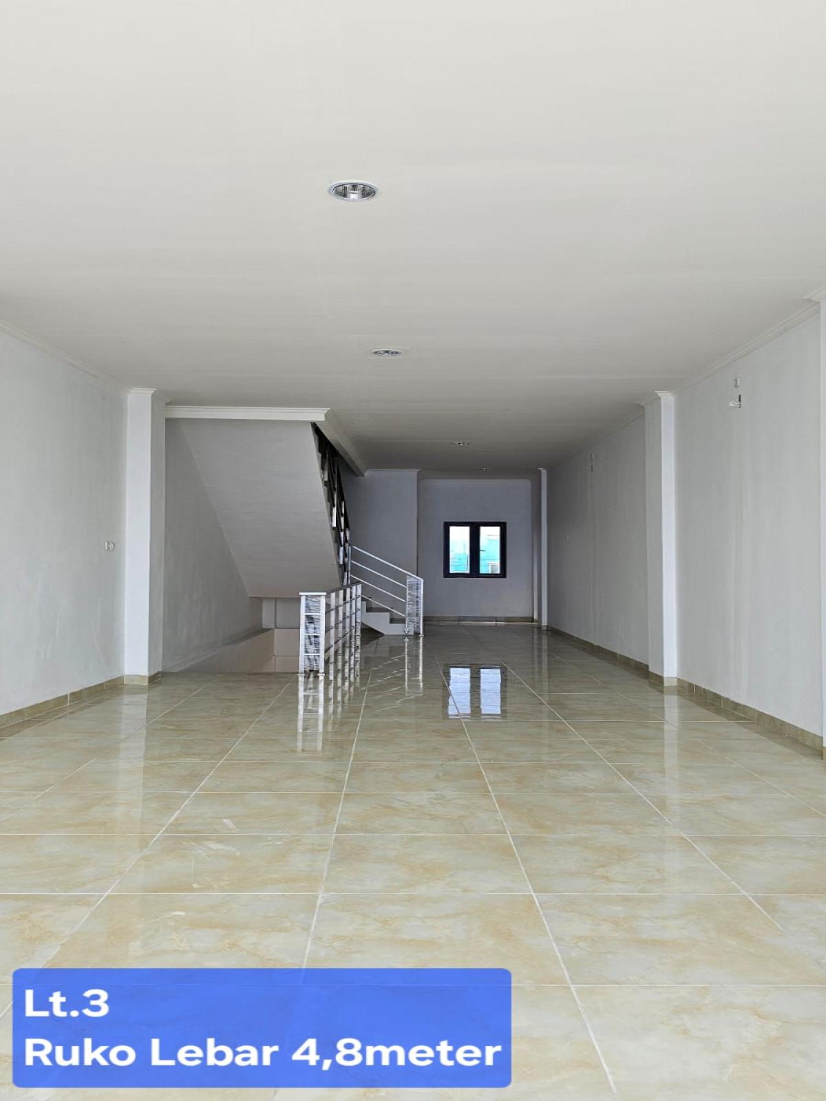 Disewakan ruko 3,5 lantai di jl Pahlawan Rempoa Bintaro Jaksel - Foto 2
