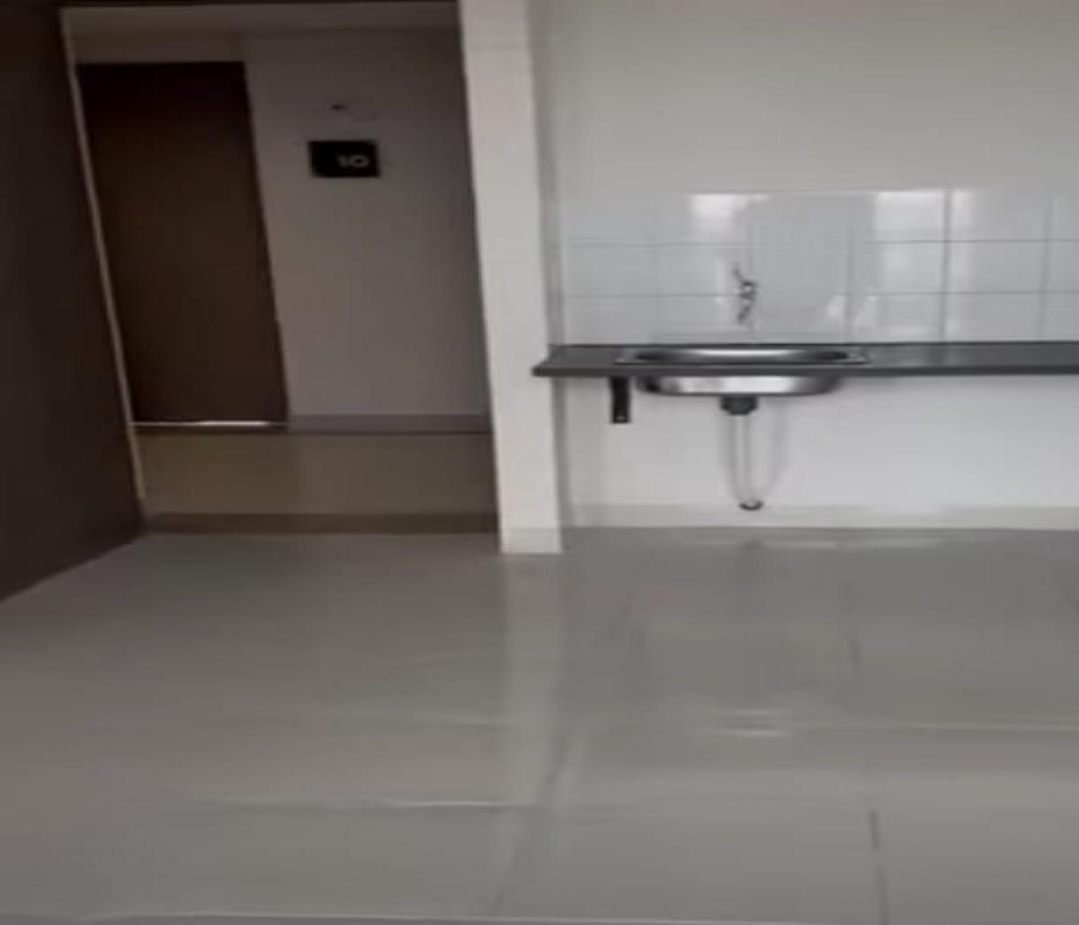 Dijual unit apartemen di Apartemen Emerald Bintaro Tangsel - Foto 4