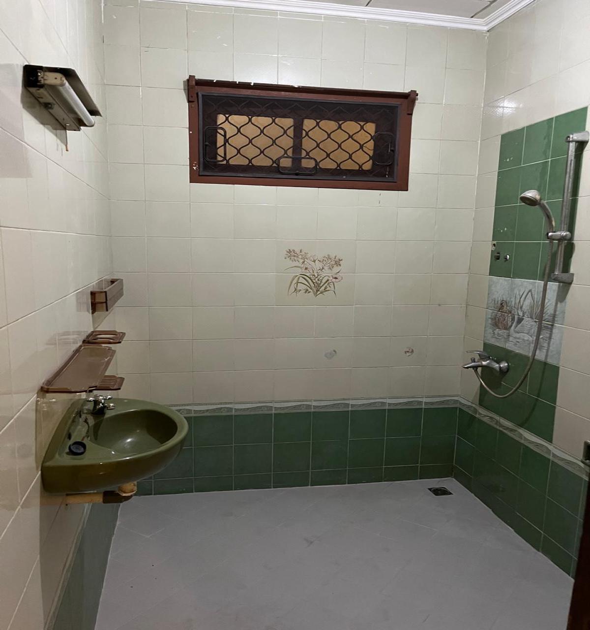 Jual Rumah 2 lantai di Tawakal Tomang Jakarta Barat EF - Foto 10