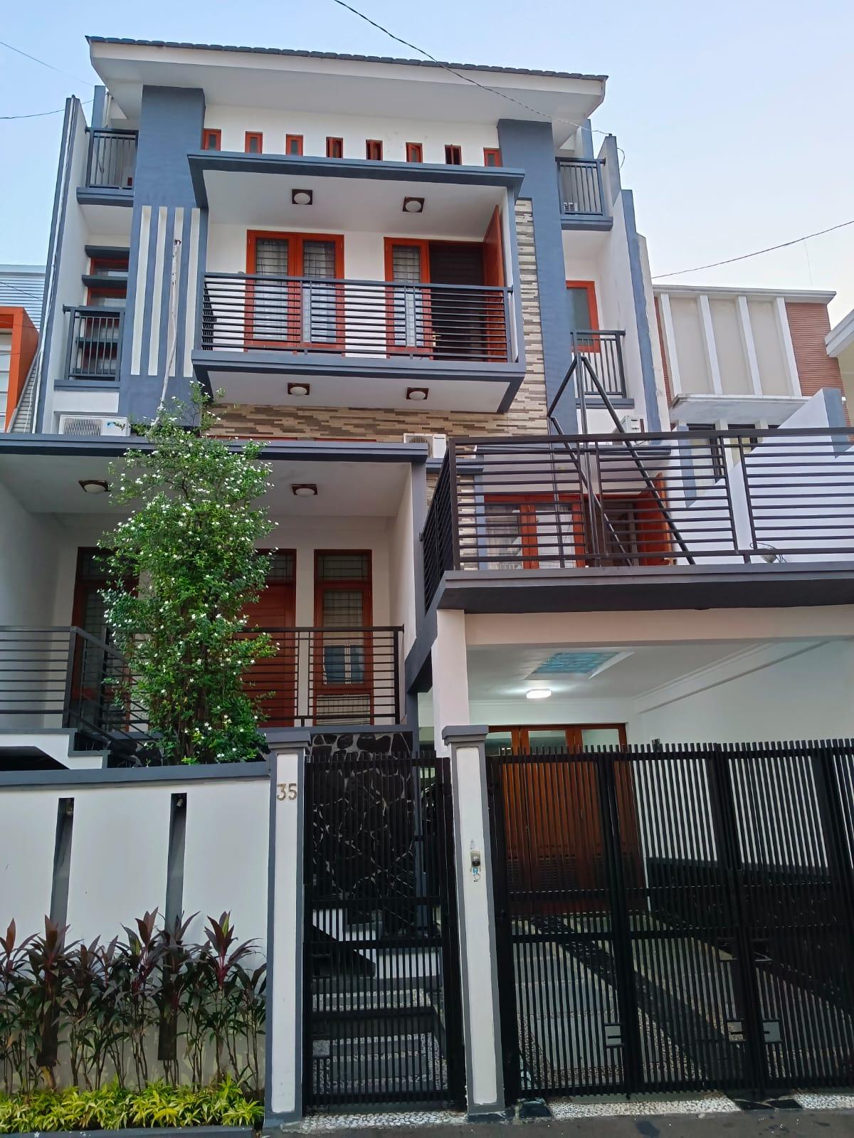 Rumah Dijual Full Furnished, dekat Sudirman-semanggi - Foto 2