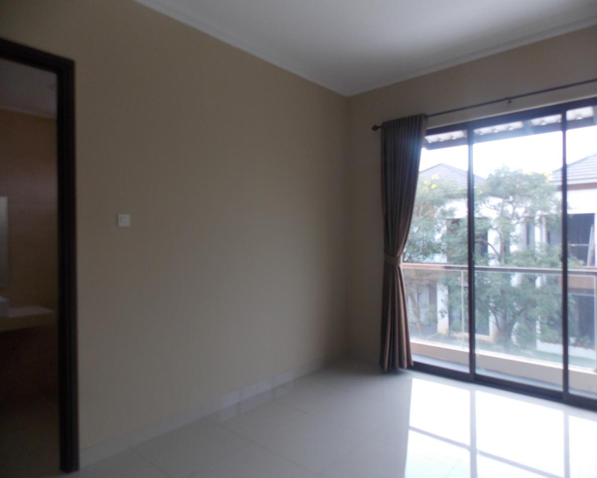 Rumah 2 lantai dapet AC di Discovery Bintaro Jaya Tangerang Selatan - Foto 7
