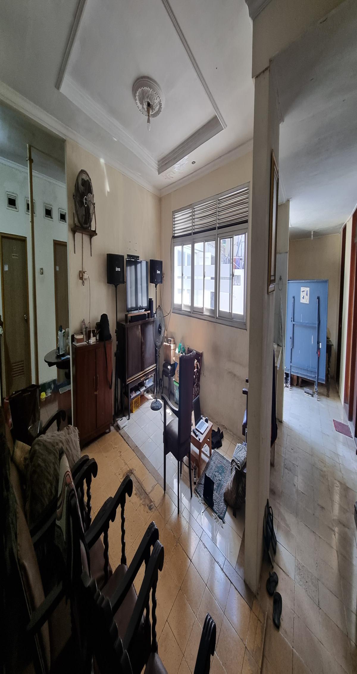 Dijual rumah daerah Gaharu Cilandak Barat Jakarta Selatan - Foto 8