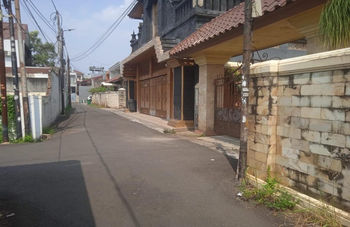 Dijual Rumah Luas 672 m² di Kebayoran Lama, Pondok Pinang - Foto 2