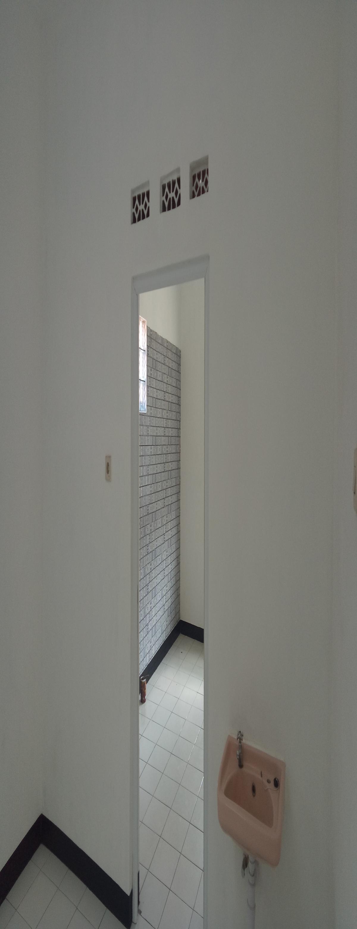 Rumah Asri Depan Taman Lingkungan - Foto 11