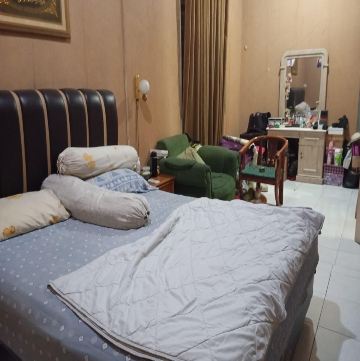 Dijual Cepat Rumah Luas 3 Lantai dengan 6 KT di Karang Tengah Tangerang - Foto 14