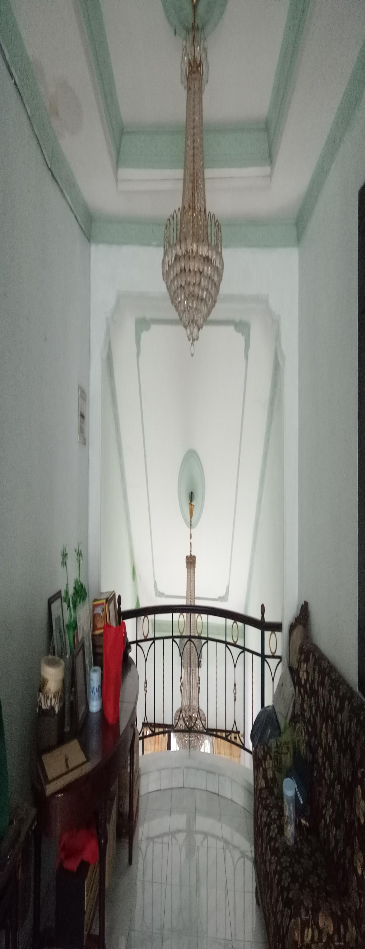 Rumah Dua Lantai Asri Minimalis - Foto 13