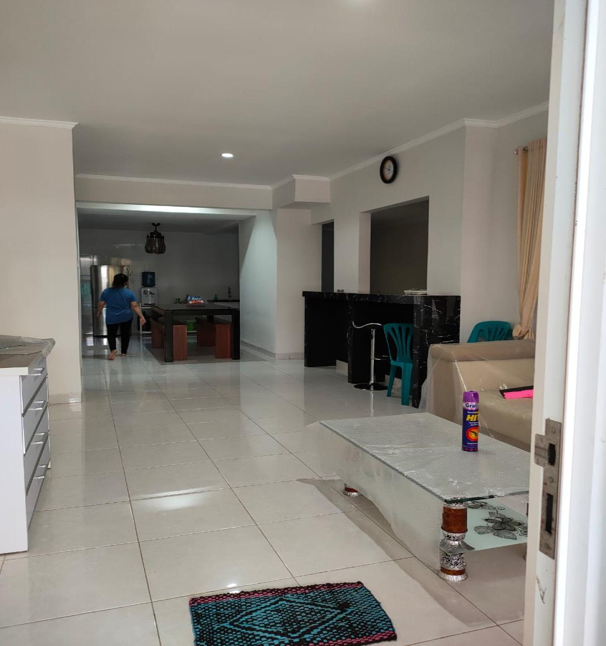 Rumah Dua Lantai Minimalis Modern Dalam Cluster - Foto 3