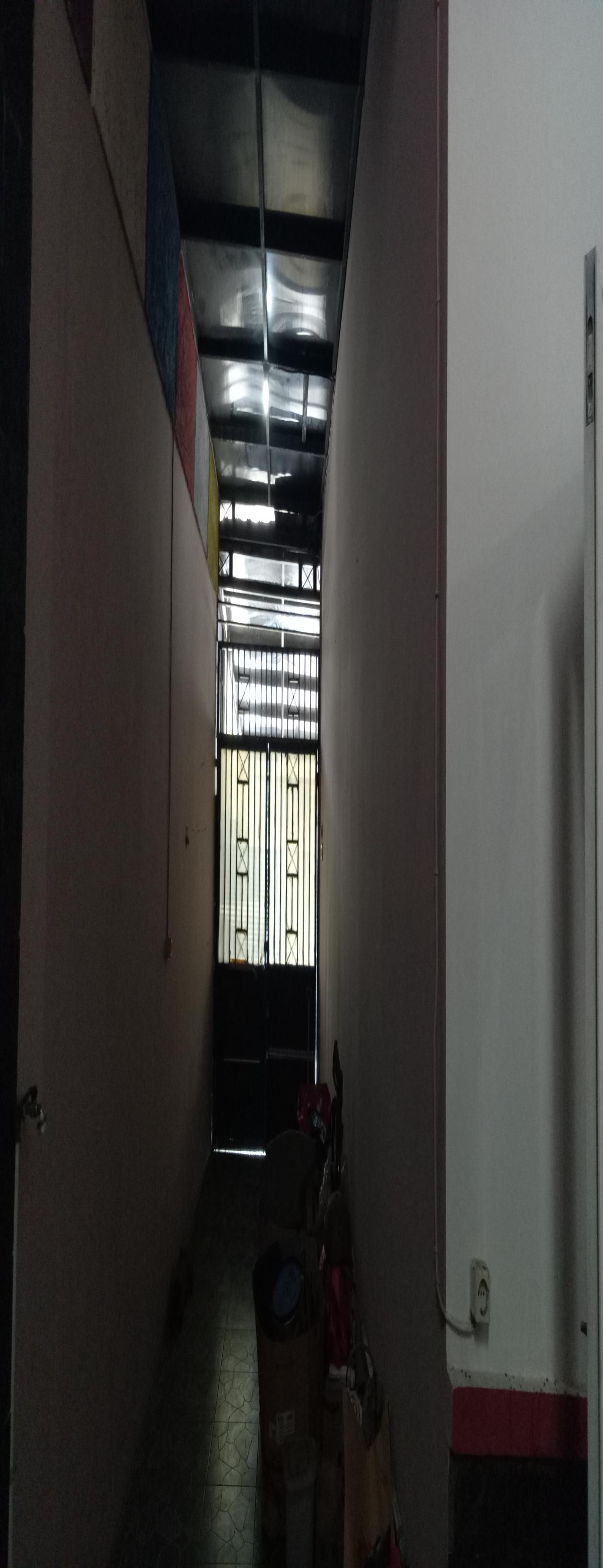 Rumah Pink Dua Lantai Bukit Cimanggu City - Foto 9