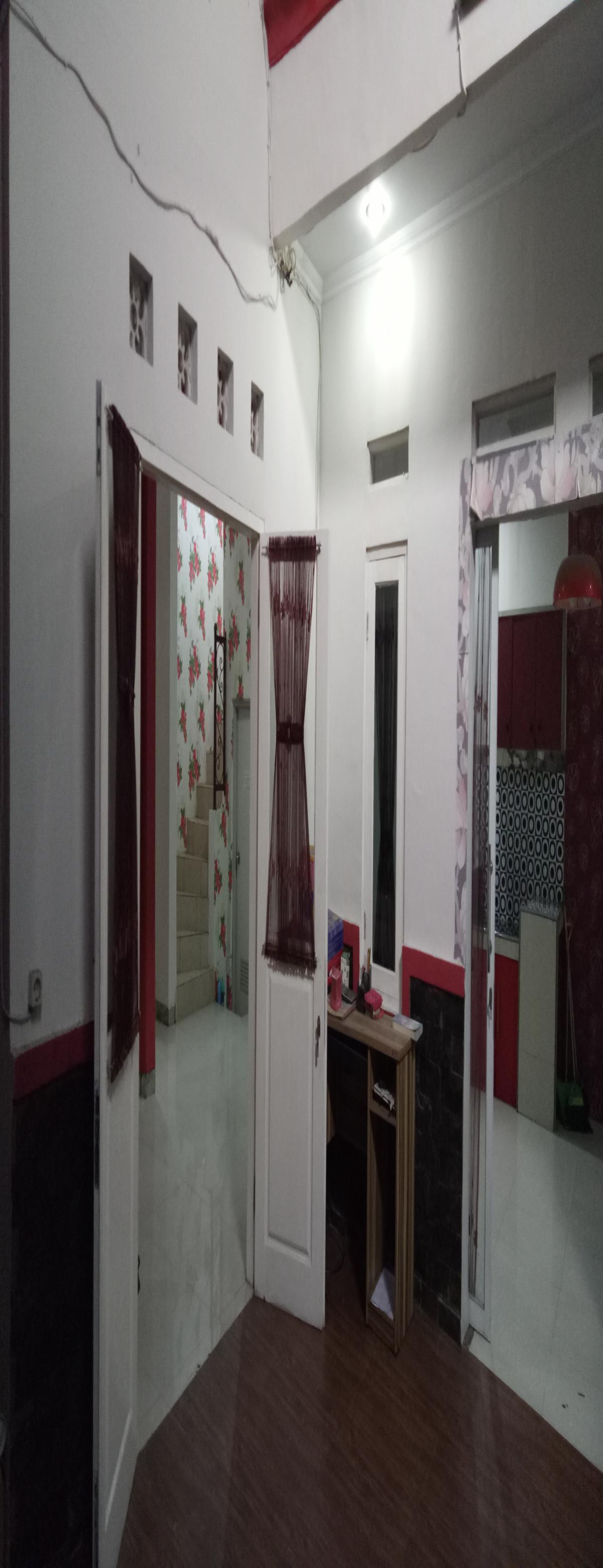 Rumah Pink Dua Lantai Bukit Cimanggu City - Foto 10