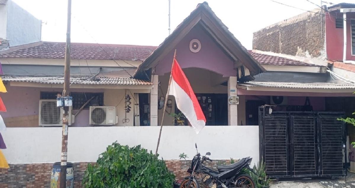 Dijual Rumah dekat Graha Raya di Komplek Pinang Indah, Tangerang