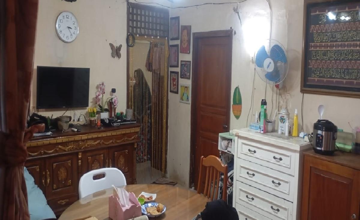 Dijual Rumah dekat Graha Raya di Komplek Pinang Indah, Tangerang - Foto 3