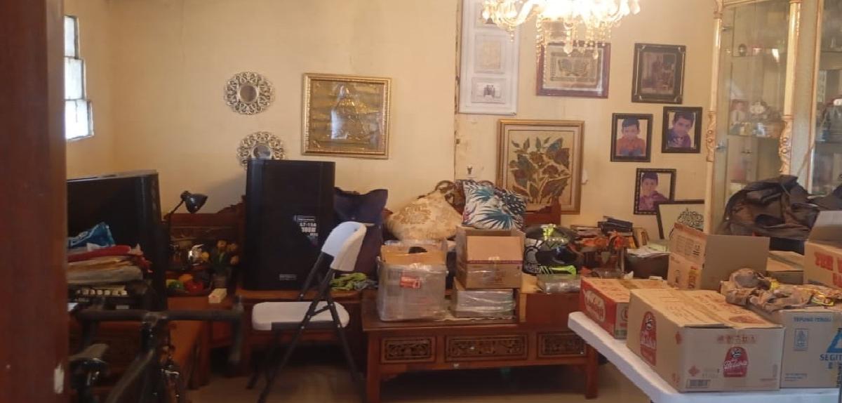 Dijual Rumah dekat Graha Raya di Komplek Pinang Indah, Tangerang - Foto 4