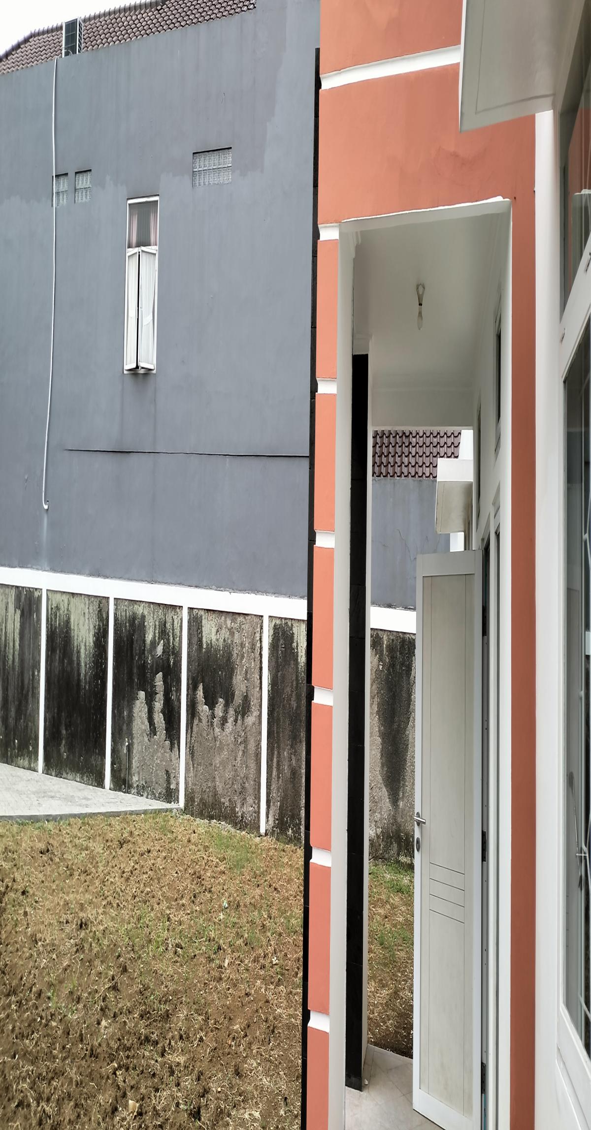 Rumah Asri Minimalis Dengan Taman Luas Hook Dalam Cluster - Foto 4