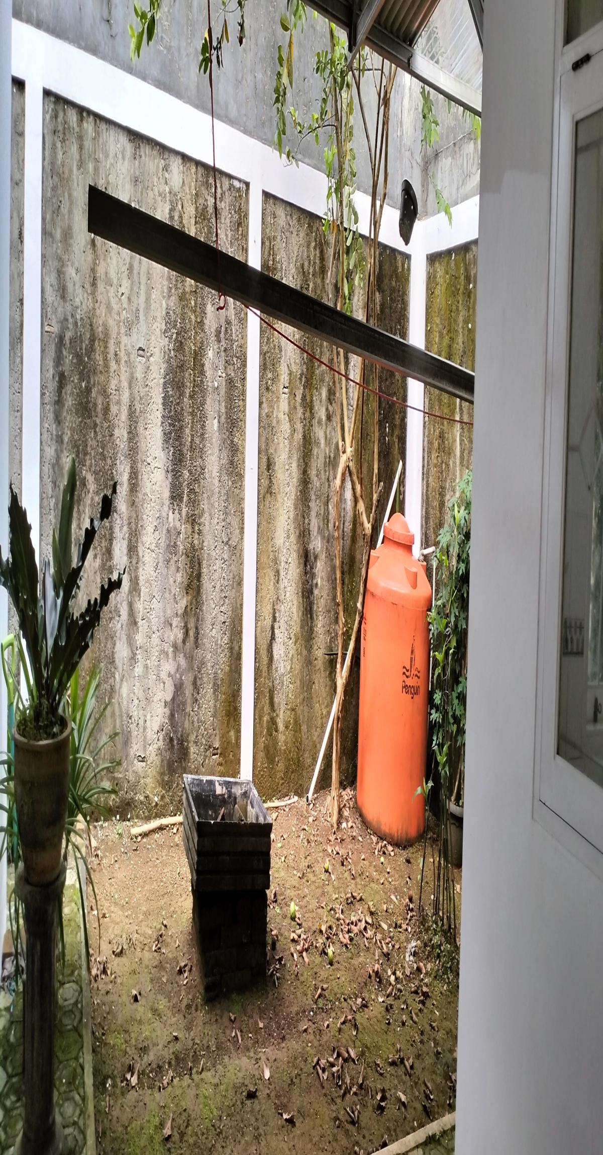 Rumah Asri Minimalis Dengan Taman Luas Hook Dalam Cluster - Foto 13