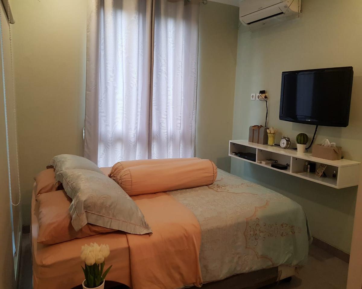 Rumah Asri Minimalis Dua Lantai Cluster Amsterdam Kota Wisata Cibubur