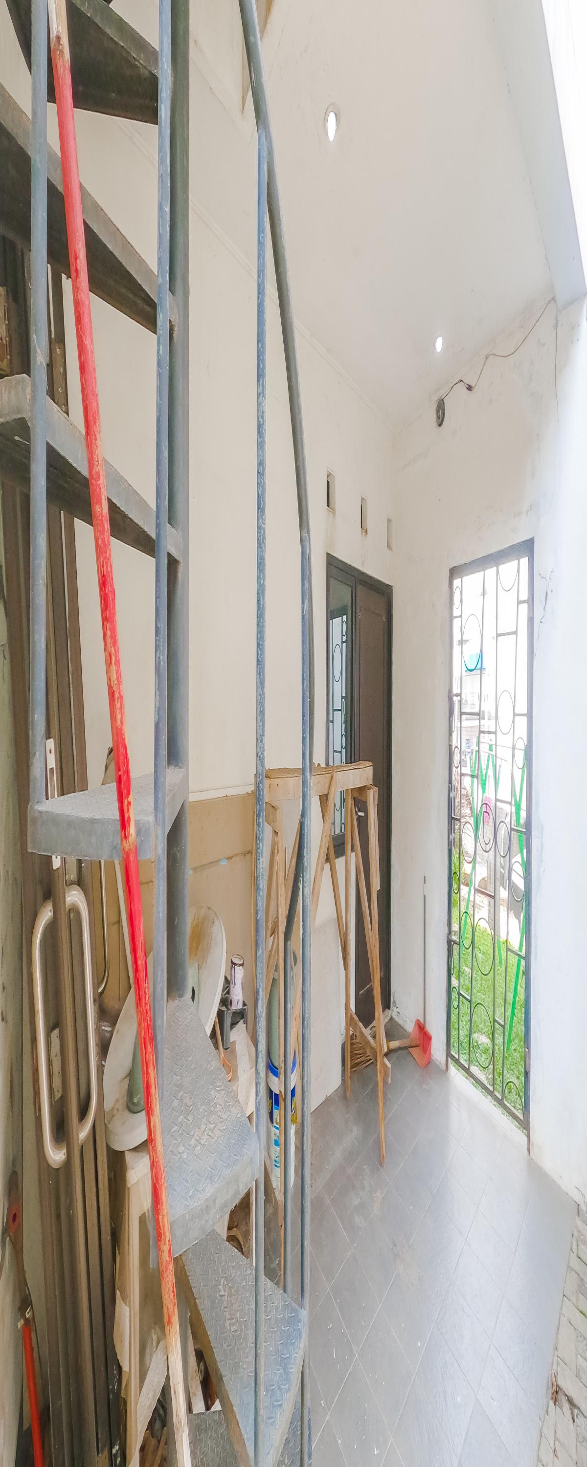 Rumah Hoek Luas 207m² Dijual Murah di Graha Raya Cluster Venice - Foto 6