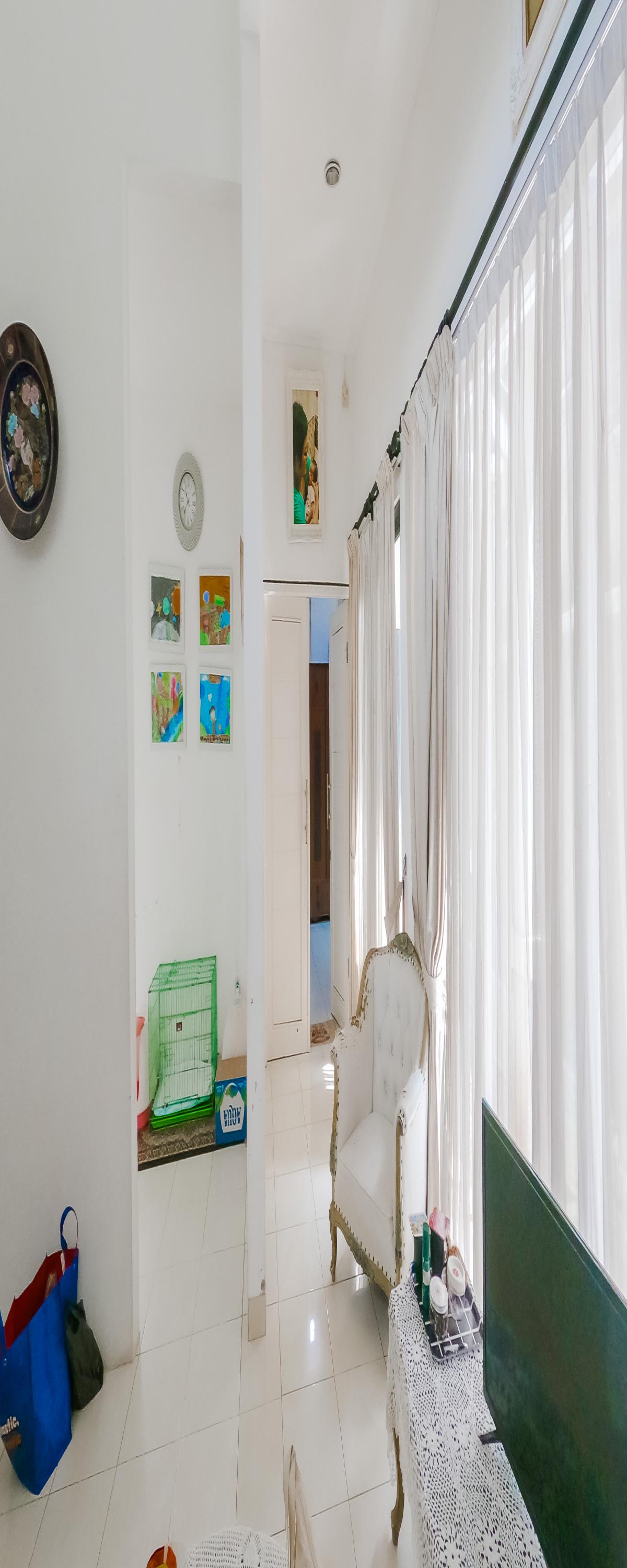 Rumah Hoek Luas 207m² Dijual Murah di Graha Raya Cluster Venice - Foto 10