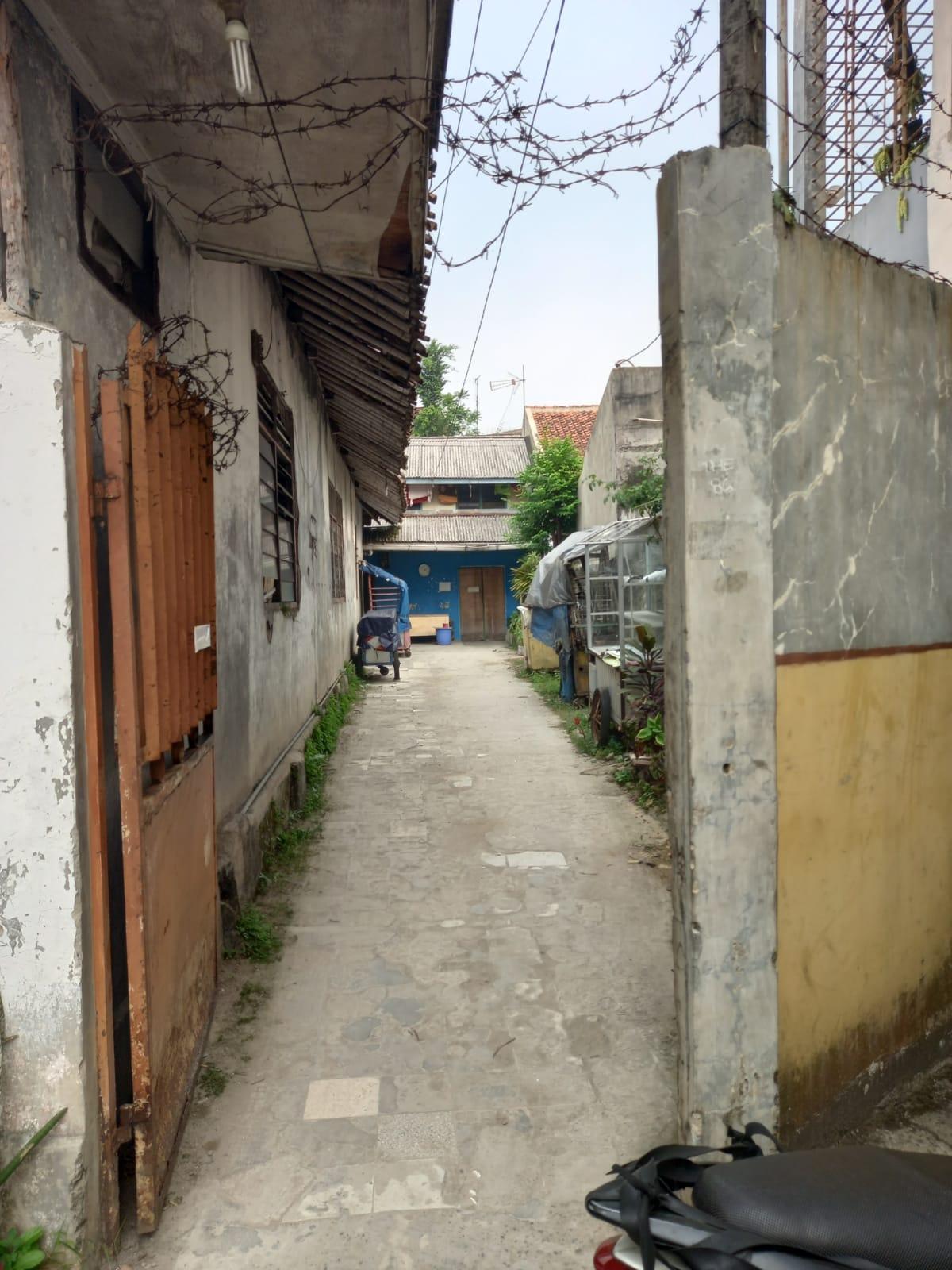 Kavling 570 Meter Persegi Bonus 250 Meter Persegi Rumah Tak Terawat - Foto 7