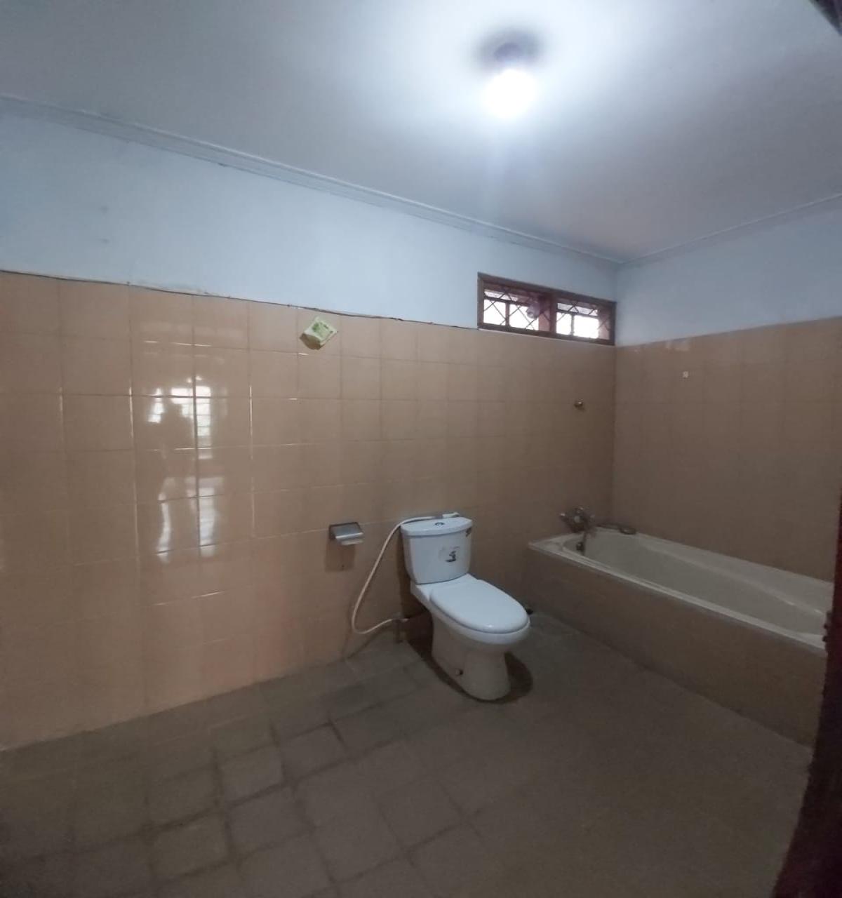 Rumah Komplek Griya Mas Utara Bandung - Foto 9