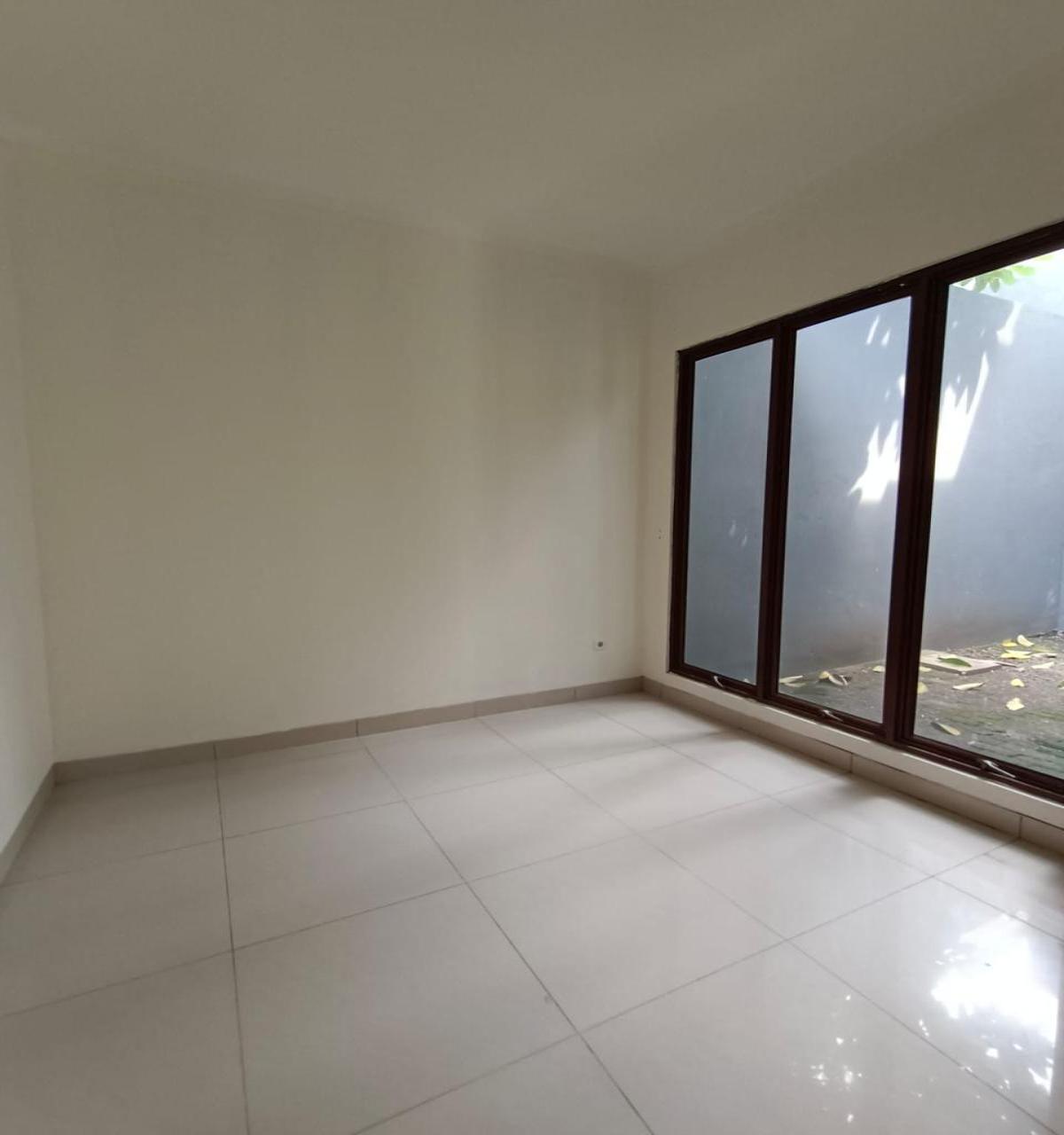 Dijual Rumah 2 Lantai di Cluster Fortune Belleza Graha Raya - Foto 4