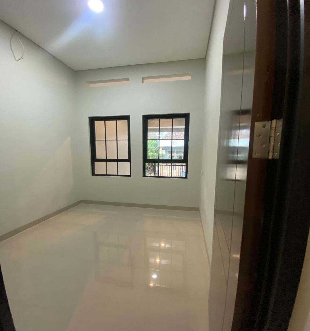 Rumah dengan Design Kekinian di Puri Bintaro Hijau, Tangerang Selatan - Foto 8