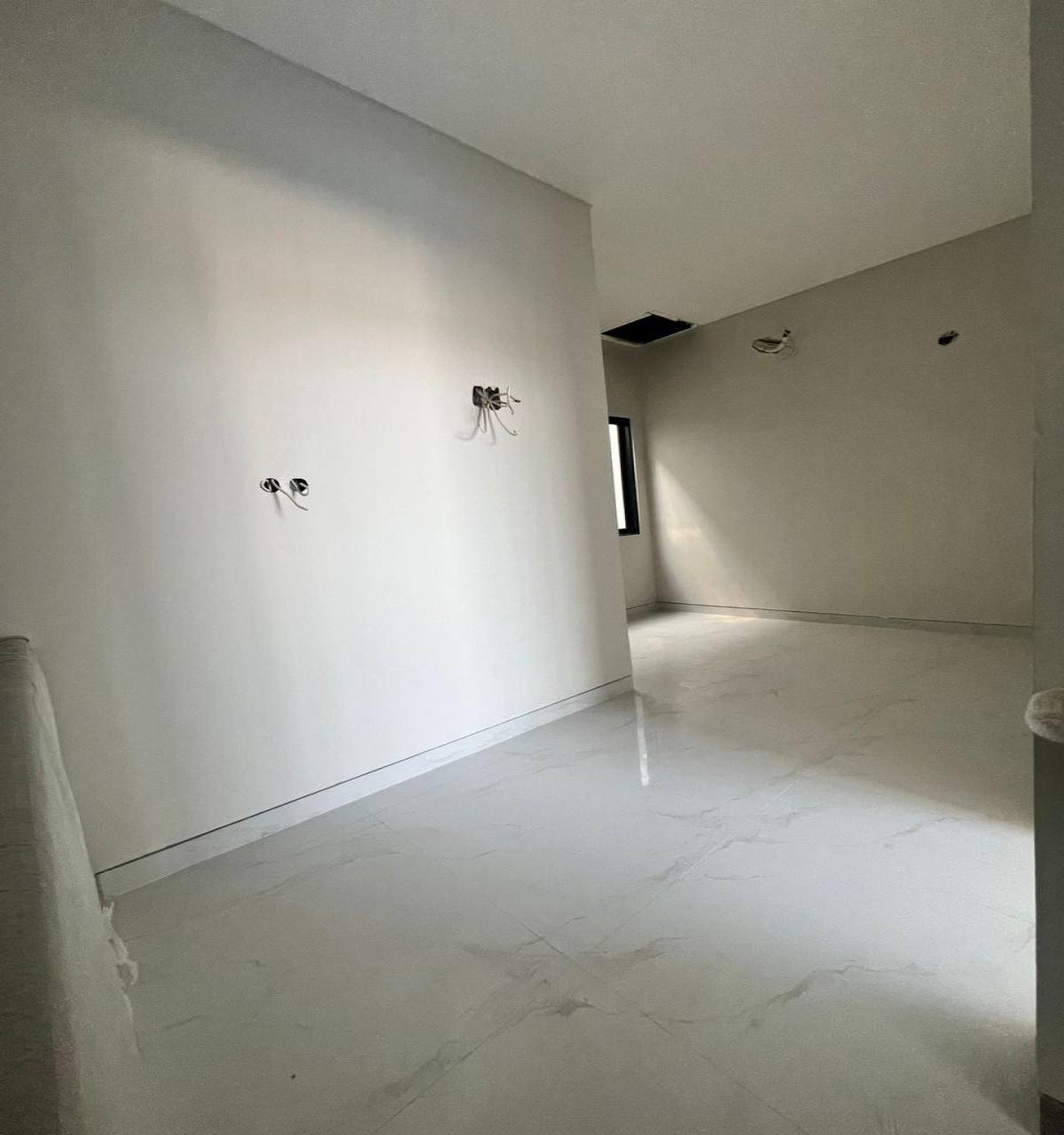 Jual Cepat Rumah Lokasi Premium @Dian Istana Surabaya - Foto 6