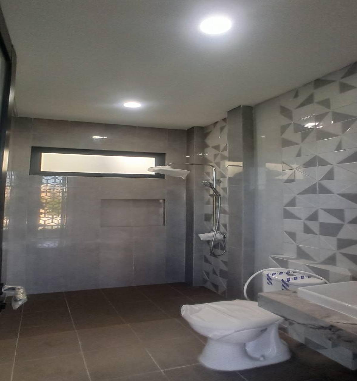 Turun Harga Rumah Modern @Dian Istana Surabaya - Foto 8