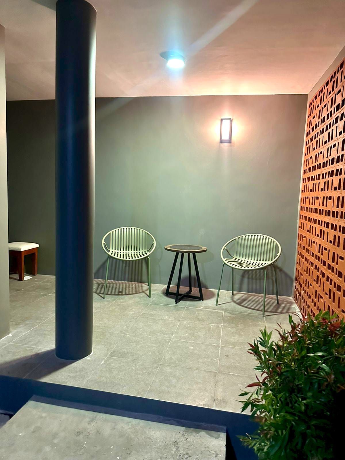 Dijual Rumah Bagus minimalis 2 Lantai  ( Full Furnished )  Lokasi Cluster di Colomadu - Foto 7